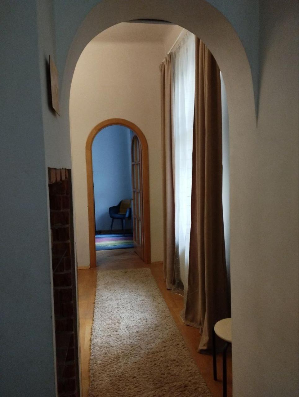 Family Stay In Lviv Buitenkant foto